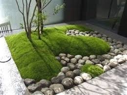 Modern Japanese Style Garden Mound Of Moss And Round Rocks Moderngardens Japanesegarden Small Japanese Garden Modern Japanese Garden Japanese Garden Design