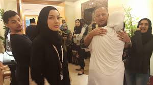 Saya Pergi Dengan Tenang Neelofa Kawan Kota Tinggi Facebook