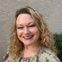 Jennifer Giglio's Instagram, Twitter & Facebook