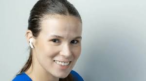 Como mulher que não cedeu assento no avião começou a fazer publis