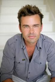 Robert Trathen's Instagram, Twitter & Facebook