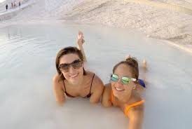 Ziyaretçi sayısında rekor kıran pamukkale'de travertenlerin yanı sıra kleopatra havuzu ve. Travel Blog Premium Travel