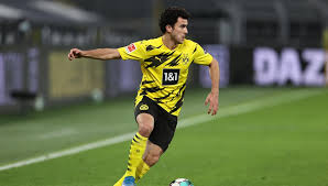 View the player profile of mateu jaume morey bauza (dortmund) on flashscore.com. Mateu Morey May Be The Substitute For Jesus Navas Junipersports