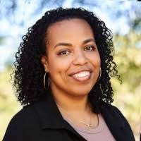 Donna Hansen's Instagram, Twitter & Facebook