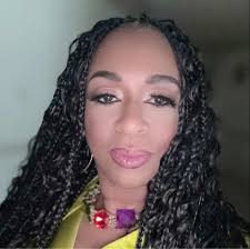 My line sister is better than yours. I'm so proud of my BFF. 🩷🩷💚💚😎  Honorable Mayor of South Fulton County GA✔️❤️