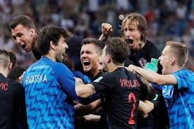 Timnas kroasia sendiri baru terbentuk di tahun 1990 sebagai pecahan negara yugoslavia. Hasil Rusia Vs Kroasia Kalahkan Rusia Kroasia Vs Inggris Di Semifinal Bola Bisnis Com