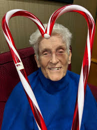 We have had a festive fun day decorating our cafe area 🌲 ⛄️ A massive  thank you to Matt and Jaymee from Ken Gregory for helping out 🌲  #bailyhouse #mansfield #festive #christmas