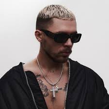 Саша Хендрикс (Sasha Hendrix)