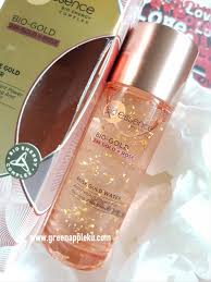Bagi anda yang memiliki kulit wajah kering, dapat melembabkannya setiap saat dengan bio essence original. Review Bio Essence 24k Bio Gold Rose Gold Water
