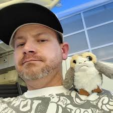 Aaron Bump (@Pbumperstump)