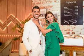 Está a assistir ao programa 'em família' da estação de queluz de baixo? Maria Cerqueira Gomes E Ruben Rua Assumem Que Acham Graca As Noticias Sobre A Sua Relacao