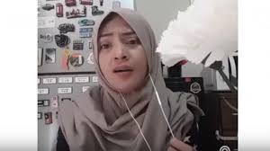 Check spelling or type a new query. Wanita Wanita Berhijab Nyanyikan Lagu Rohani Kristen Dapat Pujian Inilah Indonesia Halaman 2 Pos Kupang