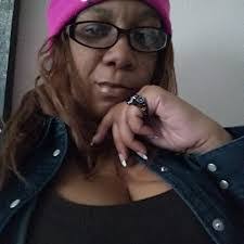 Andrea Connearney's Instagram, Twitter & Facebook