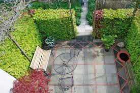 Trittplatten zum beispiel kann man ohne zement und aufwendigen unterbau verlegen. Alte Terrassenplatten Weiternutzen Selbermachen De