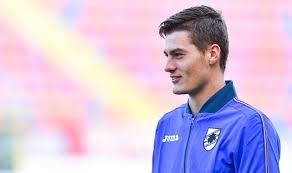 Patrik schick)‏، ولد في 24 يناير 1996، هو لاعب كرة قدم تشيكي، يلعب لصالح نادي آر بي لايبزيج الألماني معار من نادي روما الإيطالي، في مركز المهاجم. Ø³Ø§Ù…Ø¨Ø¯ÙˆØ±ÙŠØ§ ÙŠØ¤ÙƒØ¯ Ø§Ù‚ØªØ±Ø§Ø¨ Ø´ÙŠÙƒ Ù…Ù† Ø¥Ù†ØªØ± Ù…ÙŠÙ„Ø§Ù† Ø³Ø¨ÙˆØ±Øª 360