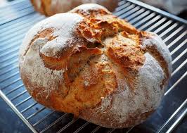 Te damos la receta del pan casero más fácil que puedes encontrar, así como la del pan milagro o pan en bolsa, y mucho más. Utensilios Que Son Necesarios Para Poder Hacer Pan En Casa