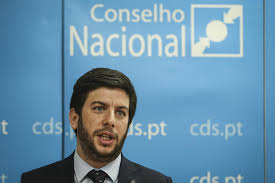 Over 100,000 english translations of spanish words and phrases. Cds Diz Que Decisao De Promulgar Apoios E Sensata E Humanista Renascenca