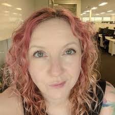 Miranda Buck's Instagram, Twitter & Facebook