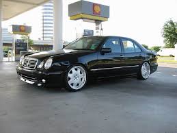 Mercedes W210 Stance Szukaj W Google Mercedes Benz Classic Mercedes Benz Mercedes