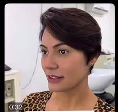 Ela vai assim visitar o marido presidiário 😝