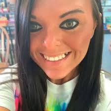 Vape-addicted woman put