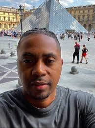 happy 52nd birthday to the greatest rapper of all time, Nasir bin Olu Dara  Jones @nas