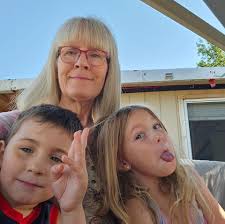 Mini photo sessions for dad and 3-year-old in next few weeks?