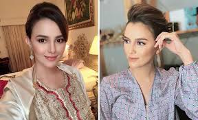 Kangen liburan di luar mau nonton video lucu follow @62.human. Juliana Evans Antara 100 Wanita Tercantik Di Dunia Kalahkan Iu Dari Korea Emma Stone Rihanna Buzzkini