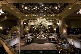 The Palm Court At The Drake Hotel Drake Hotel Chicago Hotels Stunning Hotels