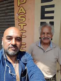 Venta del libro Me Caí Del Mundo escrito por Douglas Vásquez Vides De venta  en #KarmelitaGt NOTA: El libro pueden adquirirlo y pedir autógrafo y  dedicatoria del autor. 📍 12 avenida 2-72