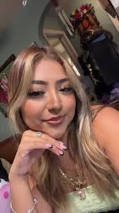 Angelica Pizano's Instagram, Twitter & Facebook