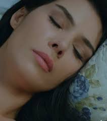 Kahraman still worries about his beloved Elif even though she's gone,  because he doesn't want to believe her that Defne is very dangerous and  wants to kill her. 😪💘💘💞