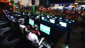 After a week of ferocious competition and big money, the best fortnite players in the world have finally proven who really is the best of the best. Fortnite World Cup Qualifiers Finals And Top Players What You Need To Know Cbbc Newsround