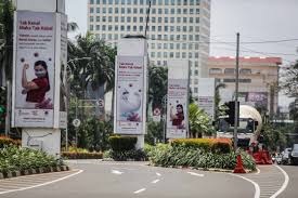 Saat itulah azis langsung menyodokkan penisnya dan menjejalkan kemulut ibunya. Foto Baliho Sosialisasi Manfaat Vaksinasi Covid 19 Merdeka Com