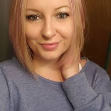 Melanie Kilgore's Instagram, Twitter & Facebook