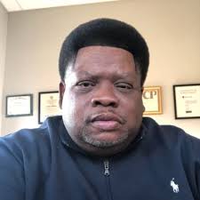 Kevin Edward DuBose (@TheNeighborwell)