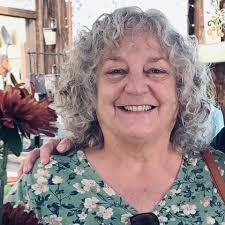 Farmhouse Kitchen Renovation with Colorful Decor