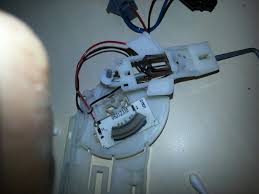 Remont Datchika Urovnya Topliva Dut I Zamena Setki V Benzonasose Lada Priora Lada Priora Hetchbek 1 6 L 2010 Goda Na Drive2