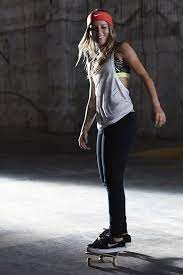 Brasilian skateboarder leticia bufoni prepares for competition in the nike elastika 2.0 tank top, pro fierce bra, legendary lava tight and free tr fit 5 training shoe. Meet Leticia Bufoni Nike Pro Skateboarder Nike Women Women Skates Fashion