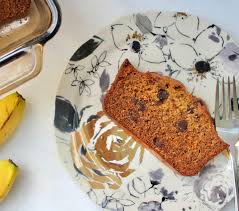 Banana breads and cakes and desserts of all sorts rank among my personal favorites, and they also dominate in my most popular posts on the it's similar to banana bread, but a little bit lighter and more cakey. Dairy Free Banana Bread Kelly Jones Nutrition