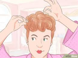 Split the front of your hair into two even sections and lightly tease your hair. 3 Ways To Do 50s Hair Wikihow