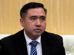 Saya sendiri mendengar dan menonton youtube sendiri. 54 Jenis Kargo Dikecualikan Ap Bagi Aktiviti Pindah Kapal Sinar Harian
