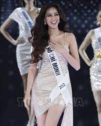 Chồng tin đồn tân hoa hậu hoàn vũ lên tiếng. Nguyá»…n Tráº§n Khanh Van Ä'Äƒng Quang Hoa Háº­u Hoan VÅ© Viá»‡t Nam 2019 Baotintuc Vn