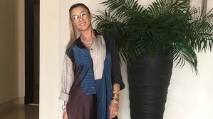 După mai bine de 15 ani de mariaj, anamaria prodan și laurențiu reghecampf divorțează! Anamaria Prodan Se ImbracÄƒ AÈ™a Cum Simte Nu AÈ™a Cum Ii Spune Stilistul