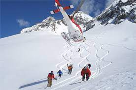 Dabei lassen sich skifahrer mit einem helikopter auf einen berg fliegen und fahren. Heliski Cervinia Heliski In Aosta Valley Breuil Cervinia