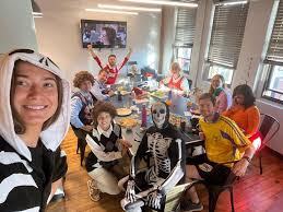 Momentum Scientific is currently hiring Pharmacy Techs for a position in  the Southern Suburbs. For more information, contact Todd Freund at  tfreund@momentumscientific.com or 773-729-2304.