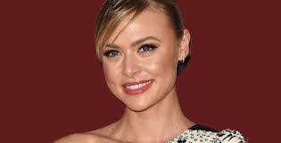 Abby Young's Instagram, Twitter & Facebook