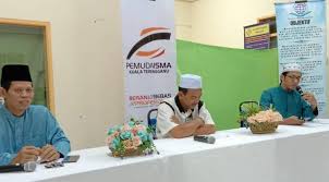 Tentu tidak banyak bahasa yang memiliki levelisasi atau tingkatan dalam penggunaannya, yang saya tahu levelisasi hanya ada dalam bahasa sunda dan. Bahasa Jiwa Bangsa Erti Sebenar Identiti Negara Isma
