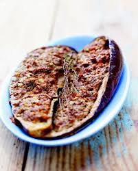 Aubergines Farcies Pour 4 Personnes Recettes Elle A Table Recette Aubergines Farcies Recette Aubergine Recettes De Cuisine