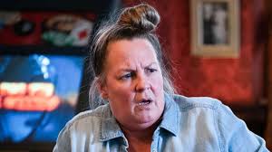 EastEnders star Lorraine Stanley announces engagement